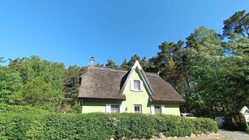 Bild 2 - 4 Zimmer Mehrfamilienhaus, Wohnhaus zum Kaufen in Glowe