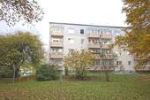 Ansicht hinten - In der Herrichtung! Schöne 2-Zimmerwohnung in ruhiger, grüner Lage