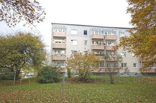 Ansicht hinten - In der Herrichtung! Schöne 2-Zimmerwohnung in ruhiger, grüner Lage