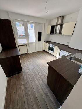 moderne Küche - 4 Zimmer Etagenwohnung zur Miete in Mainz