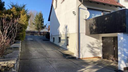 Zufahrt - Doppelhaushälfte mit 116,00 m&sup2; in Olbersdorf zum Kaufen