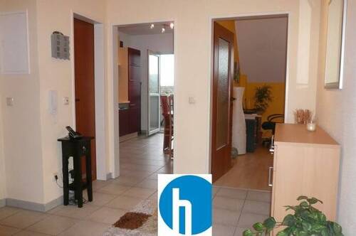 Wohnung mit Weitblick - Schicke 2 Zimmer-DG-Wohnung in ruhiger Wohngegend