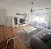 Nähe Landgrabenstraße ! Helle 2-ZW, 55 m², Einbauküche gegen Ablöse, Balkon, 3. OG ohne Aufzug - Nürnberg Steinbühl