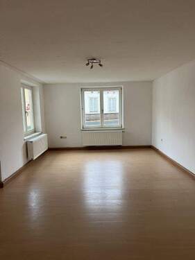 Zimmer - Etagenwohnung mit 105,00 m² in Siegsdorf zur Miete