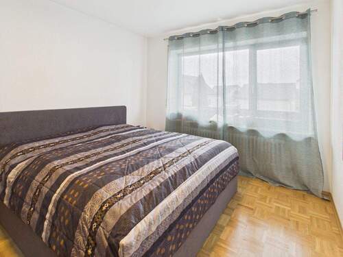 Geräumiges Schlafzimmer - 