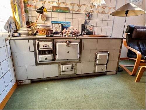 Küchenhexe im Esszimmer - 