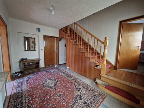 2 - 8 Zimmer Einfamilienhaus in Tholey