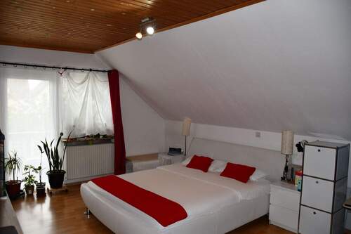 H 546 OG Schlafzimmer.jpg - 