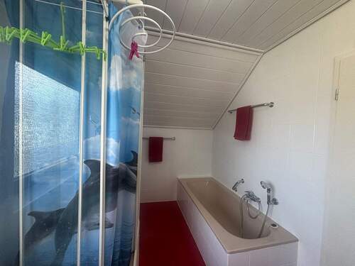 H 546 OG Badezimmer Ansicht 1.jpg - 