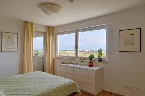 Schlafzimmer - 4 Zimmer Etagenwohnung zum Kaufen in Germering