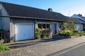 Ansicht - Ihr Projekt mit Herz: Freistehendes Haus mit Potenzial