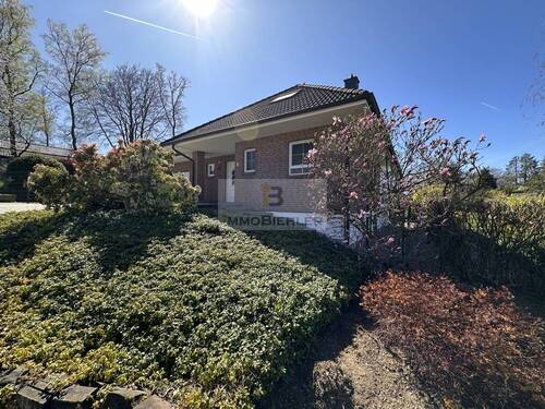 Ein wahres Traumanwesen - Einfamilienhaus mit 192,00 m² in Kürten zum Kaufen