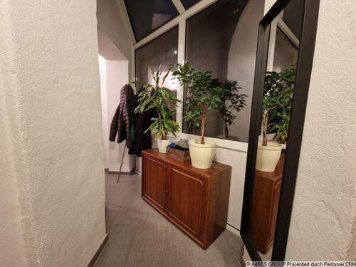 Flur (2) - 