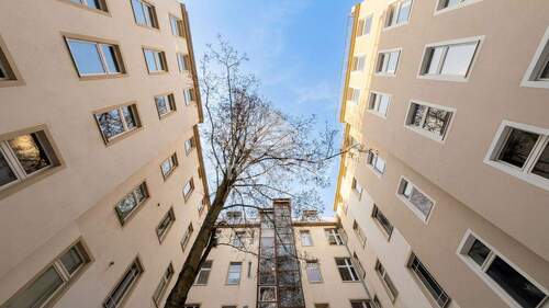 Innenhof / Fahrstuhl - 