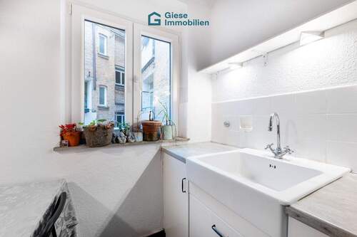 Küche - Etagenwohnung mit 61,00 m&sup2; in Stuttgart zum Kaufen