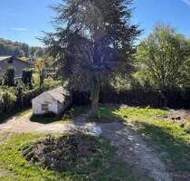 AIGNER - Sonniges Grundstück für Einfamilien- bzw. Zweifamilienhaus in Berg