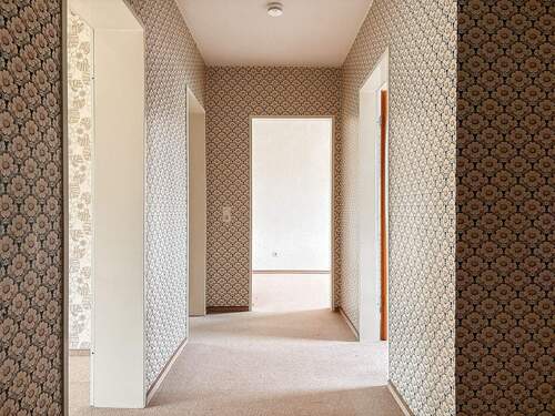 Flur - 3 Zimmer Etagenwohnung zum Kaufen in Garbsen