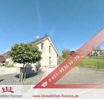 Schickes, energieeffizientes und liebevoll gepflegtes Familiendomizil mit schönem Garten ! Frei nach Absprache - Freudenburg