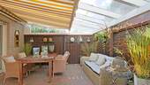 V1639 überdachte Terrasse mit Markise - 