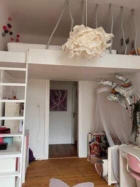 Kinderzimmer 2 (OG r.) - 