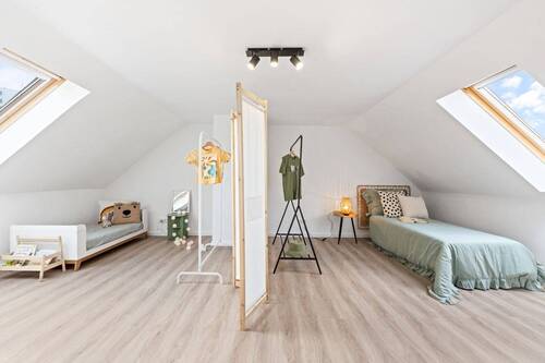 Kinderzimmer DG - 