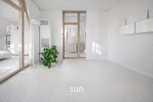 HELLES WOHNZIMMER - Etagenwohnung mit 93,00 m&sup2; in Wiesbaden zum Kaufen