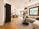 Wohnzimmer digital eingerichtet - 4 Zimmer Reihenmittelhaus zum Kaufen in Rosenheim