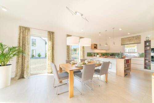 OKAL - Pierre de Berry - 5 Zimmer Mehrfamilienhaus, Wohnhaus zum Kaufen in Harleshausen