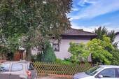 Bungalow Straßenansicht - 3 Zimmer Bungalow zum Kaufen in Berlin