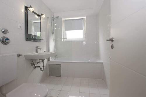 Modernes Bad - 2 Zimmer Etagenwohnung in Weiterstadt