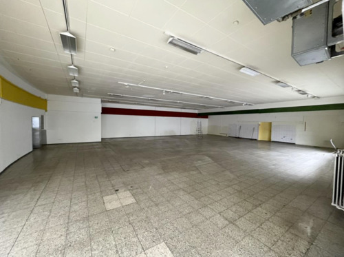 Bildschirmfoto 2025-10-14 um 15.28.18.png - Lagerfläche in ehemaligem Supermarktgebäude ca. 300m2