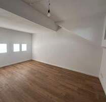 leerstehende modernisierte DG Wohnung in beliebter Lage - Aachen