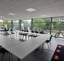 Topgepflegte Büroflächen mit einem ca. 100 m² großen Office-Showroombereich - Georgsmarienhütte Oesede