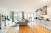 Wohnzimmer - 3 Zimmer Etagenwohnung zum Kaufen in München
