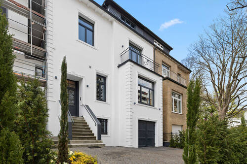 Stadthaus in unmittelbarer Alsternähe - Großzügiges Wohnen in Alsternähe - Repräsentatives Stadthaus in Winterhude