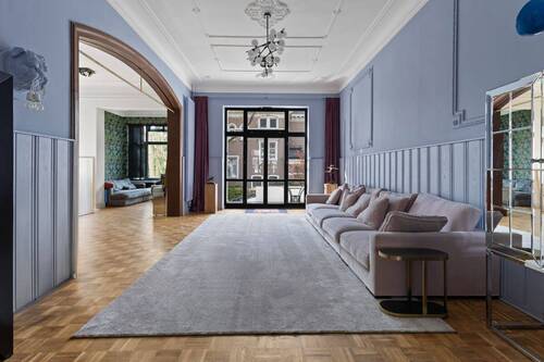 Großzügiger Wohnbereich mit hohen Decken und Stuckelementen - Mehrfamilienhaus, Wohnhaus mit 558,00 m² in Hamburg zum Kaufen