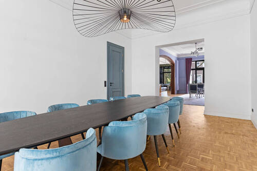 Stilvoll verbundener Wohn- und Essbereich - 