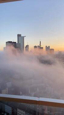 Blick auf die Skyline - Etagenwohnung mit 110,00 m&sup2; in Frankfurt am Main zur Miete