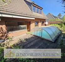 Einfamilienhaus in in begehrter & zentraler Lage von HB-Neustadt mit Potential, Garage, Balkon&Pool - Bremen Neuenland