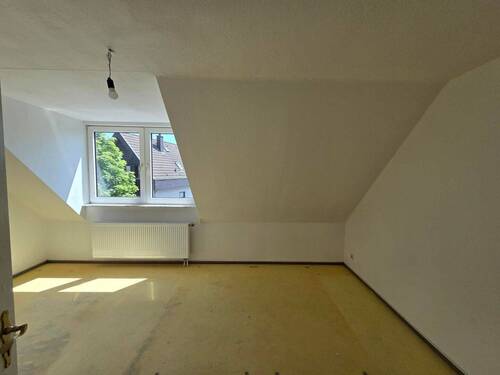 Schlafzimmer - Etagenwohnung mit 68,00 m&sup2; in Niederkassel zum Kaufen