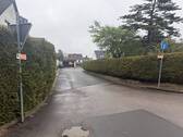 Zufahrt bzw. Stichstrasse.JPG - Grundstück in Erlangen
