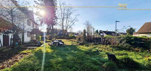 Vorderer Teil gehört im Nachbar - Mehrfamilienhaus, Wohnhaus mit 139,00 m&sup2; in Ehrenkirchen zum Kaufen