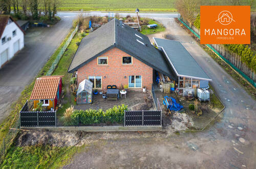 Außenansicht - Charmantes Einfamilienhaus mit vielseitigen Nutzungsmöglichkeiten - Perfekt für Handwerker oder Familien