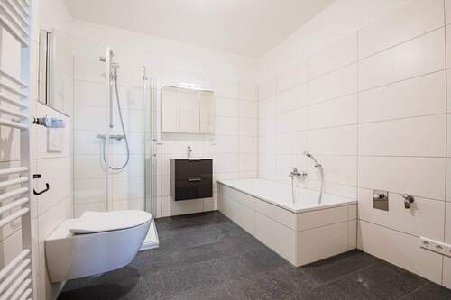 Das moderne Badezimmer - 