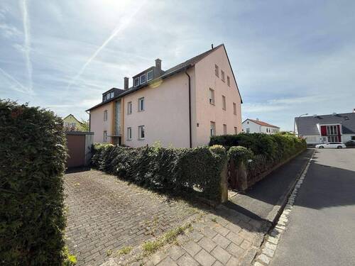NordWestAnsicht - 3 Zimmer Etagenwohnung in Baiersdorf
