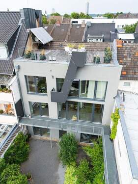 Fassade Innenhof +Dachterrasse - grosszügiges, nachhaltig kernsaniertes Gebäudeensemble mit Ausbaureserve, zentral, grün, ruhig