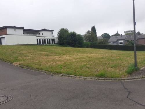 Grundstück - Einfamilienhaus mit 211,00 m² in Reinsfeld zum Kaufen