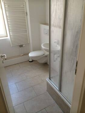 Duschbad - Etagenwohnung mit 24,00 m² in Greifswald zur Miete