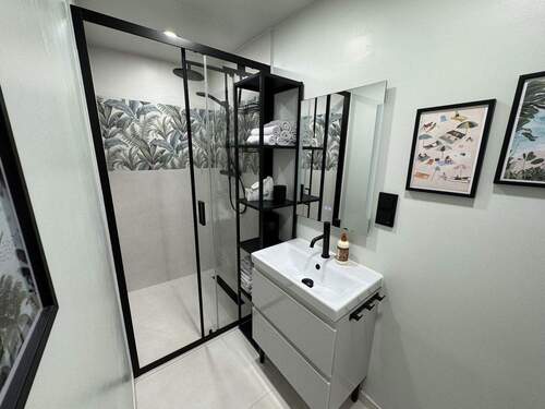 Duschbad, EG, Haupthaus - 