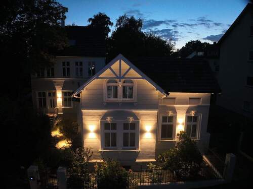 Ansicht vorne; Straße - 